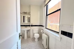 1324 Locust St, Philadelphia, PA 19107 - Photo 9