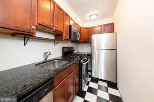 2011 Spruce St, Philadelphia, PA 19103 - Photo 7