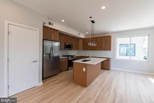 1351 S Myrtlewood St, Philadelphia, PA 19146 - Photo 5