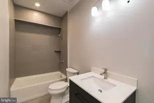 1351 S Myrtlewood St, Philadelphia, PA 19146 - Photo 29