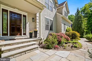 734 Cornelia Pl, Philadelphia, PA 19118 - Photo 3