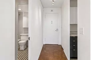 220 Locust St, Philadelphia, PA 19106 - Photo 5