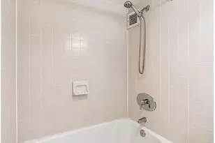 220 Locust St, Philadelphia, PA 19106 - Photo 7