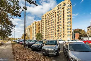 2601 Pennsylvania Ave, Philadelphia, PA 19130 - Photo 5