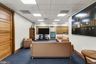 2601 Pennsylvania Ave, Philadelphia, PA 19130 - Photo 43