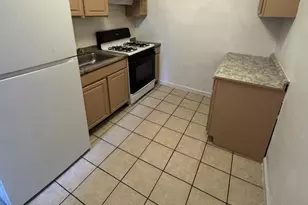269 E Sharpnack St, Philadelphia, PA 19119 - Photo 3