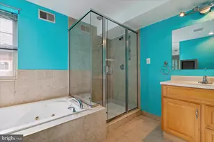 1918 Poplar St, Philadelphia, PA 19130 - Photo 17
