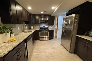 421 Pine St, Philadelphia, PA 19106 - Photo 1