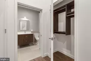 525 N 41st St, Philadelphia, PA 19104 - Photo 23