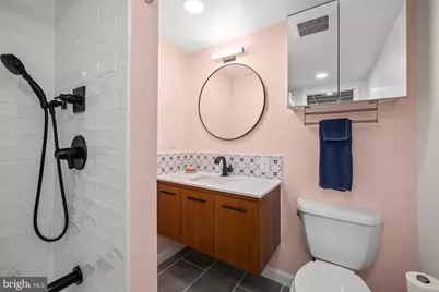 657 W Kingsley Street, Philadelphia, PA 19144 - Photo 31