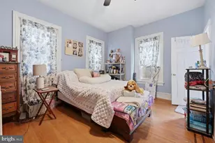 266 Rochelle Ave, Philadelphia, PA 19128 - Photo 11
