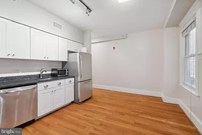 1955 Locust Street #1R, Philadelphia, PA 19103 - Photo 1