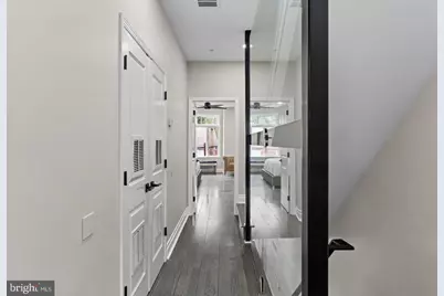 933 S 3rd Street, Philadelphia, PA 19147 - Photo 33