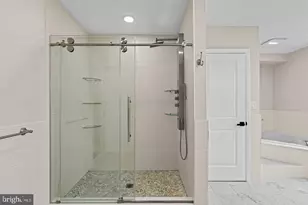 933 S 3rd St, Philadelphia, PA 19147 - Photo 15
