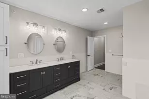 933 S 3rd St, Philadelphia, PA 19147 - Photo 17