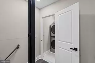 933 S 3rd St, Philadelphia, PA 19147 - Photo 43