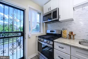 379 Fairway Terrace, Philadelphia, PA 19128 - Photo 13