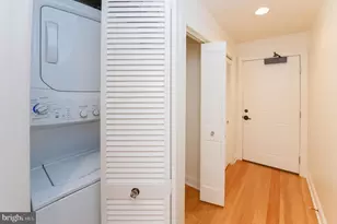 1518 Spruce St, Philadelphia, PA 19102 - Photo 11
