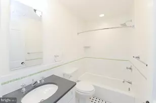 1518 Spruce St, Philadelphia, PA 19102 - Photo 15