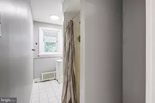 2049 N 63rd St, Philadelphia, PA 19151 - Photo 29