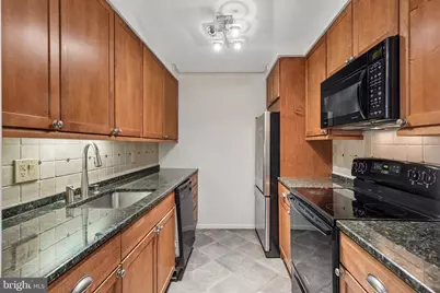 1420 Locust Street #23E, Philadelphia, PA 19102 - Photo 7