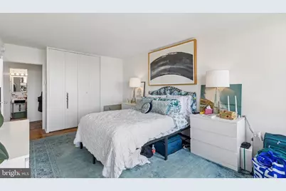 210 Locust Street #26FW, Philadelphia, PA 19106 - Photo 7