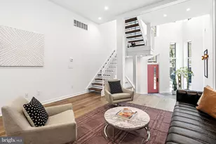 631 E Thompson St, Philadelphia, PA 19125 - Photo 3