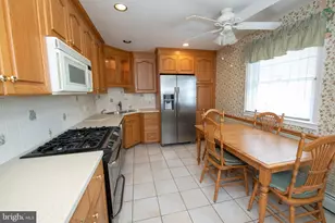 831 Medway Rd, Philadelphia, PA 19115 - Photo 19