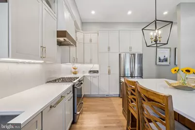 801 S 8th Street, Philadelphia, PA 19147 - Photo 1