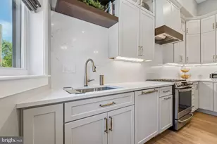 801 S 8th St, Philadelphia, PA 19147 - Photo 9