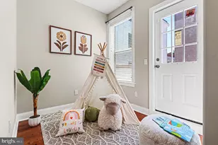 2144 E Tucker St, Philadelphia, PA 19125 - Photo 9