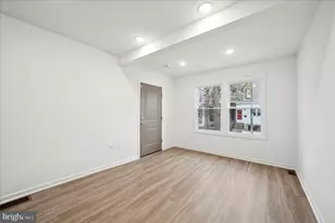 2553 S Dewey St, Philadelphia, PA 19142 - Photo 3