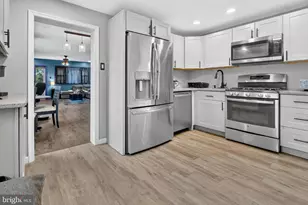 8 Blakiston Ln, Philadelphia, PA 19136 - Photo 7