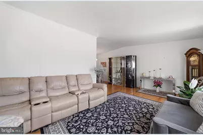 7828 Summerdale Avenue, Philadelphia, PA 19111 - Photo 3