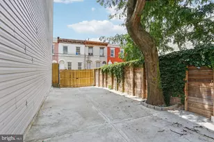 2227 N Waterloo St, Philadelphia, PA 19133 - Photo 1