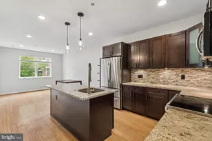 1211 Mt Vernon St, Philadelphia, PA 19123 - Photo 9