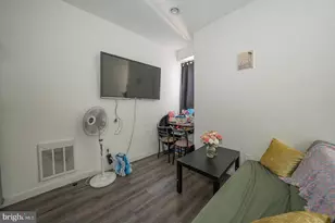2735 N 13th St, Philadelphia, PA 19133 - Photo 25