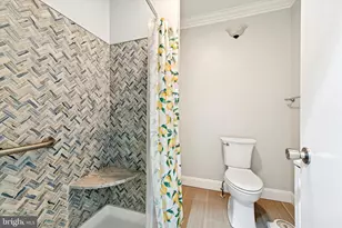 1127 Green St, Philadelphia, PA 19123 - Photo 17