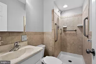 15124 Ina Dr, Philadelphia, PA 19116 - Photo 13