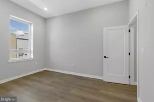 919 N 15th St, Philadelphia, PA 19130 - Photo 19