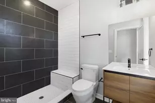 919 N 15th St, Philadelphia, PA 19130 - Photo 21