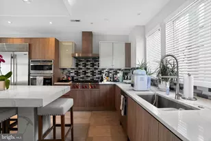 432 Gaskill St, Philadelphia, PA 19147 - Photo 9