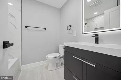 451 Fitzgerald Street, Philadelphia, PA 19148 - Photo 17