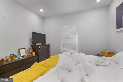 919 N 15th Street #1R, Philadelphia, PA 19130 - Photo 11