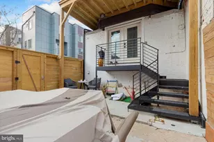 919 N 15th St, Philadelphia, PA 19130 - Photo 17