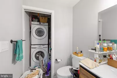 919 N 15th Street #1R, Philadelphia, PA 19130 - Photo 9