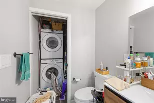 919 N 15th St, Philadelphia, PA 19130 - Photo 9
