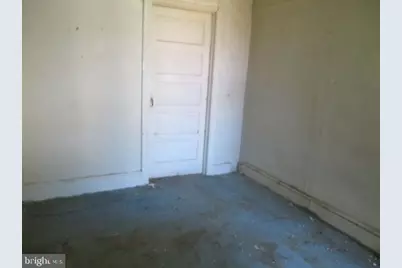 2521 W Silver Street, Philadelphia, PA 19132 - Photo 5