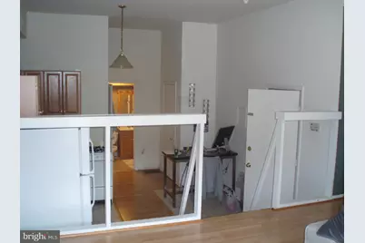 2043 Green Street #2F, Philadelphia, PA 19130 - Photo 5
