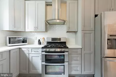 1702 S 11th Street, Philadelphia, PA 19148 - Photo 15